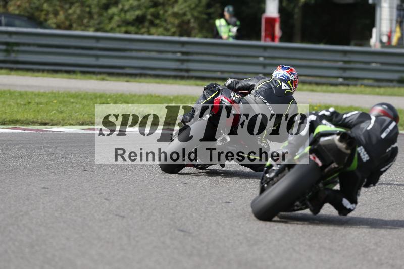 /53 16.09.2025 Track Day Domi Aegerter ADR/Gruppe rot/backside